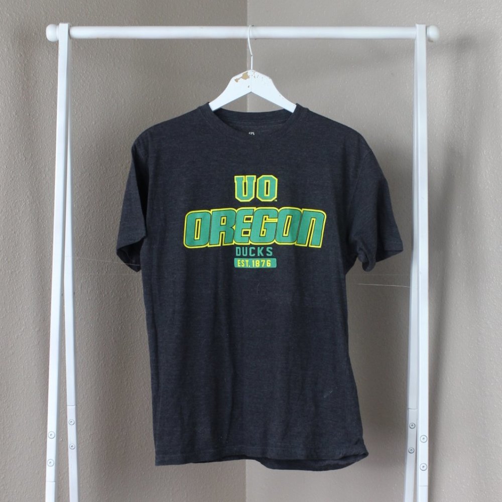 Oregon Ducks T-shirt Size L